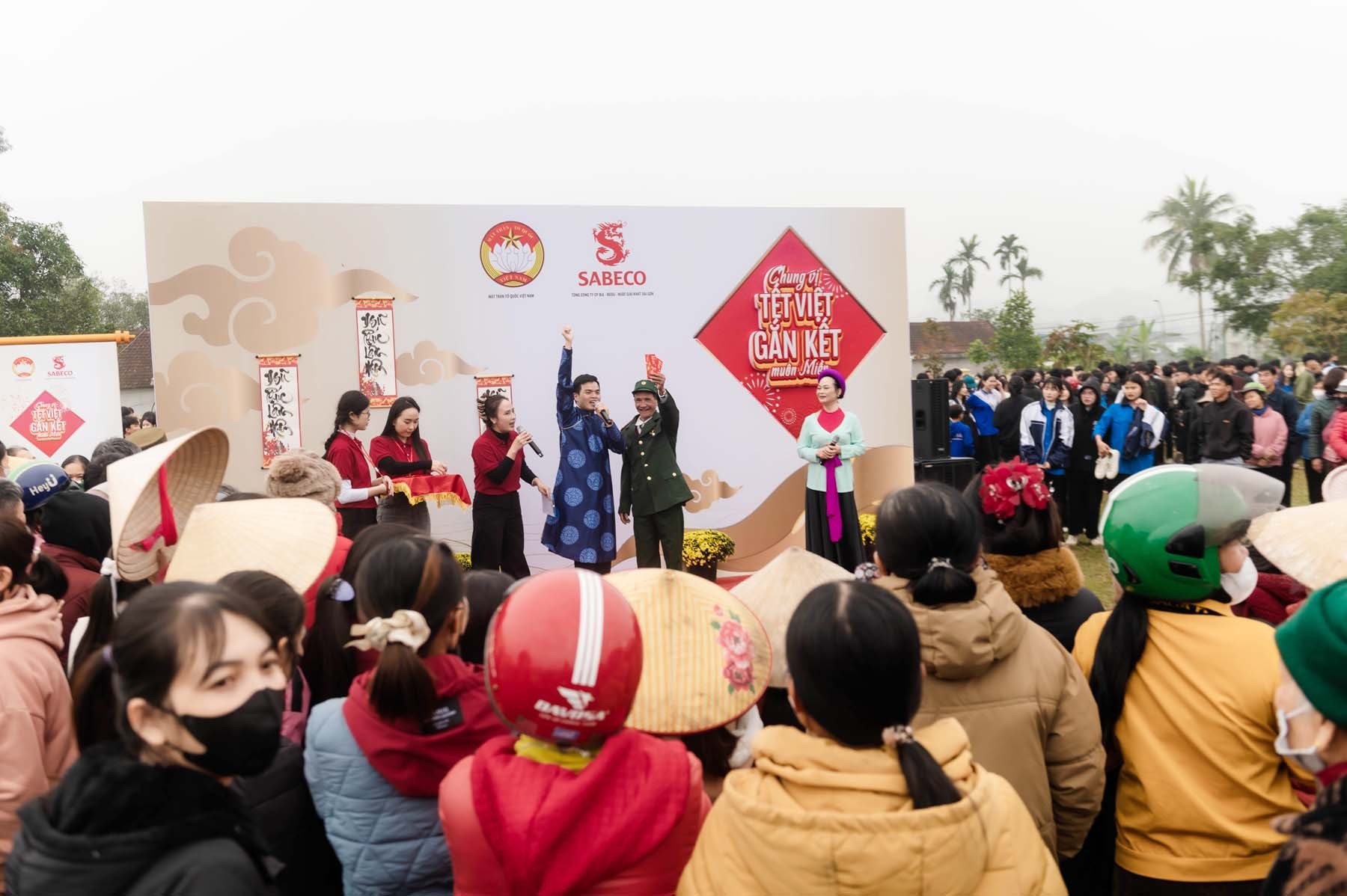 h4-nguoi-dan-nghe-an-thich-thu-hoat-dong-1770389891.jpg