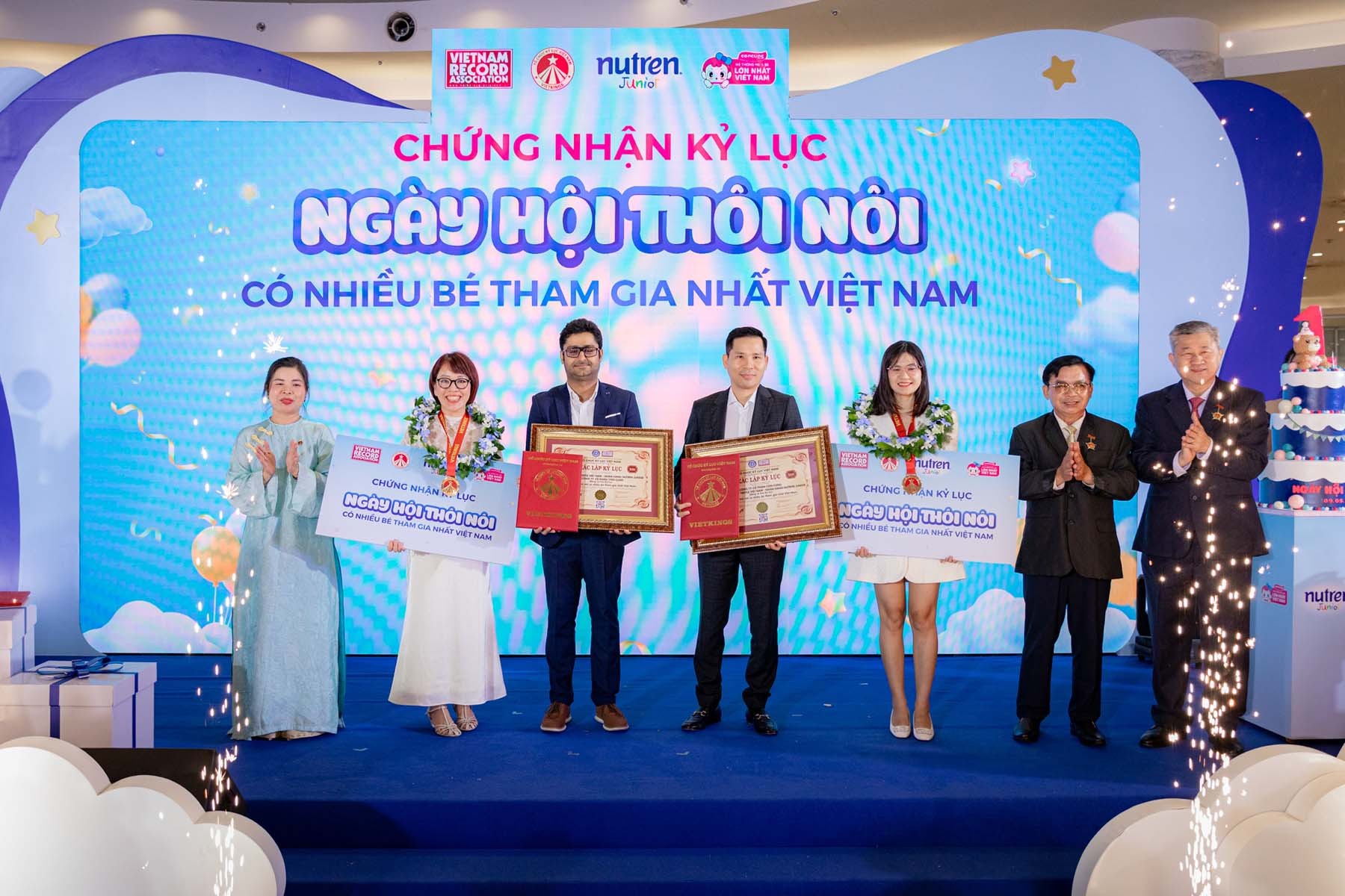 h5-to-chuc-ky-luc-viet-nam-1778411249.jpg