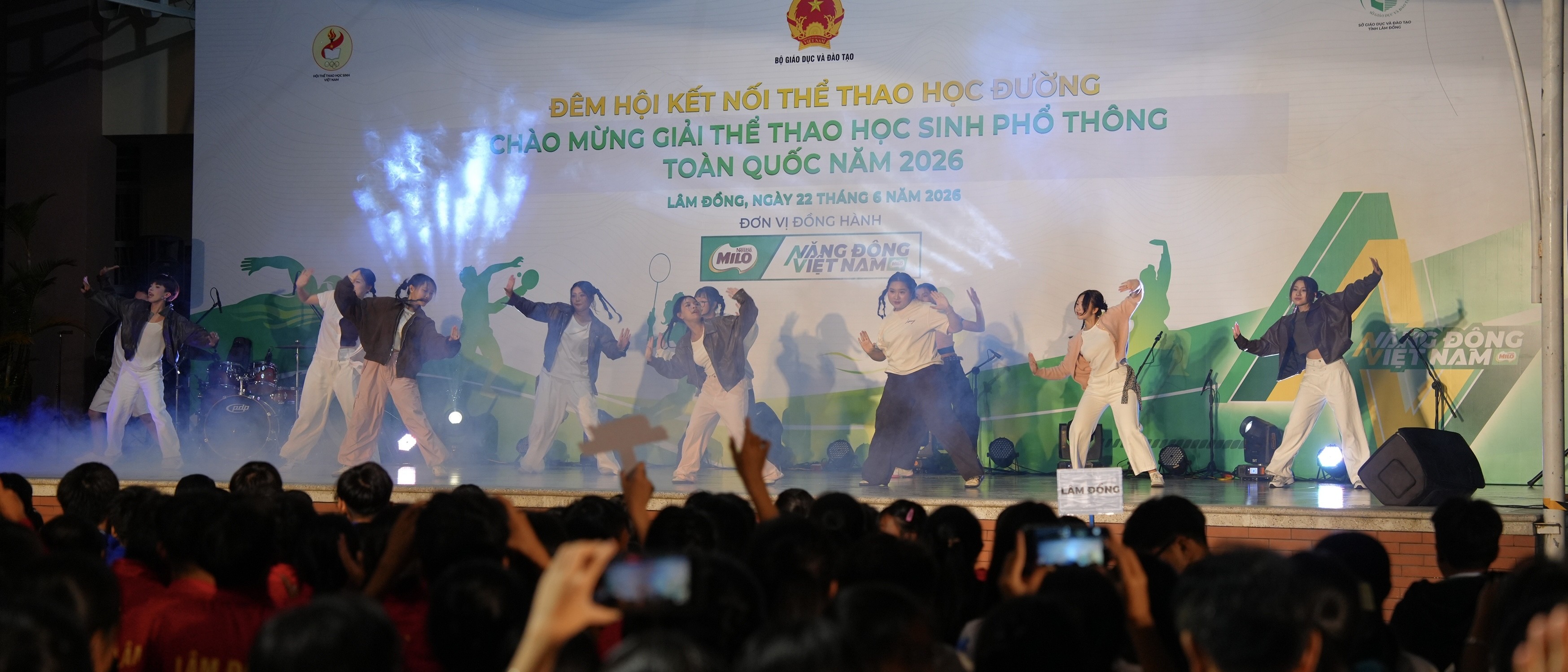 mot-so-hinh-anh-tai-dem-hoi-gala-chao-mung-giai-the-thao-hoc-sinh-pho-thong-toan-quoc-1782202147.jpeg