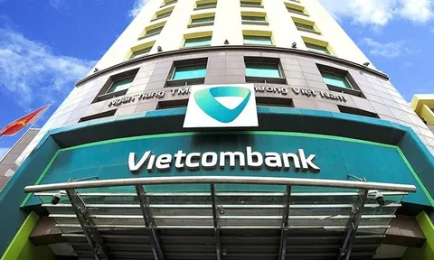 Cổ phiếu Vietcombank lên cao nhất lịch sử, vốn hóa thị trường đạt trên 530.000 tỷ đồng, lớn hơn cả BIDV và VietinBank cộng lại