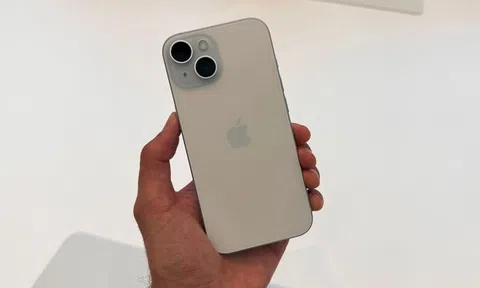 iPhone 16 sắp mở bán, tôi ra hàng mua luôn iPhone 15: Ai cũng bảo "dại", nhưng hãy nghe hết lý do sau đây