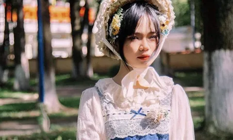 Từ giải thưởng 10 triệu trong khóa tu mùa hè năm 15 tuổi, cô chủ sinh năm 2004 bán quần áo Lolita thu về 2 tỷ/năm, Shark Bình khuyên nên nhập 1 bán giá gấp 5