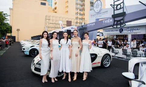 Các người đẹp Việt thưởng thức cà phê Trung Nguyên Legend tại sự kiện Gumball 3000