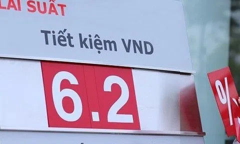 Lý do các ngân hàng không ngừng tăng lãi suất tiền gửi