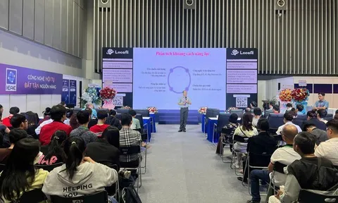 LocaAI “bùng nổ” tai IEAE 2025 với nền tảng & thiết bị dịch thuật hoá giải mọi rào cản ngôn ngữ