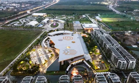 Global Festive - Thắp sáng mùa lễ hội tại The Global City