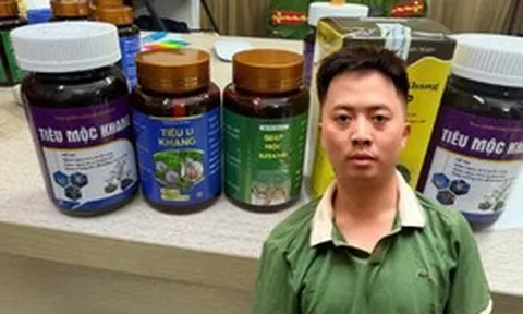 Khám xét các địa điểm trong đường dây “Bác sỹ Vĩnh” chữa u xơ, bắt Trần Văn Hiến SN 1997 và 12 nhân viên