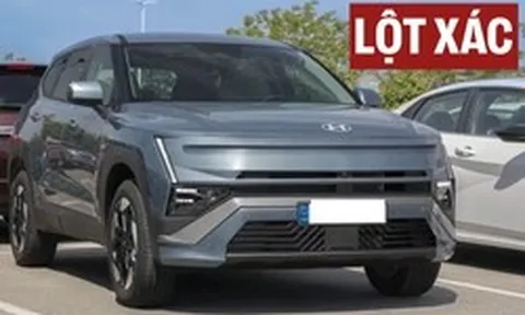Hyundai Tucson thế hệ mới lộ thêm thiết kế: Lần đầu rõ đèn hậu, bất ngờ với chi tiết từng được kỳ vọng sẽ xuất hiện
