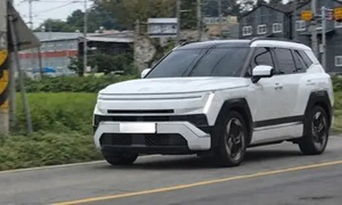 Tin xe 23/8: Hyundai Tucson mới lột xác, Camry 2027 thay đổi nội thất