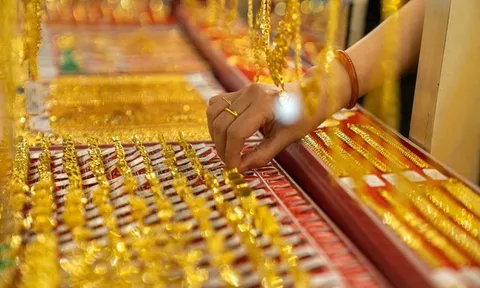 Giá vàng hôm nay (10/9): Vàng miếng SJC vượt 146 triệu đồng/lượng