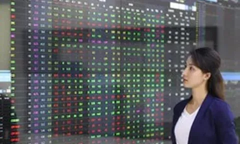 SMBC 'thổi lửa' cho cổ phiếu của VPBank