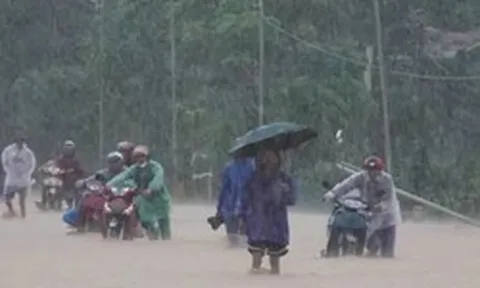 Miền Trung đón mưa rất lớn