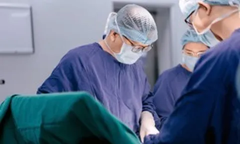 TS.BS Trần Mạnh Linh: Hai thập kỷ đi trước bệnh tật, tìm cơ hội sống khỏe cho phụ nữ