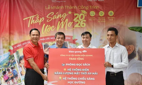 Điện Quang “Thắp Sáng Ước Mơ” cho học sinh vùng biên viễn tại Tây Ninh