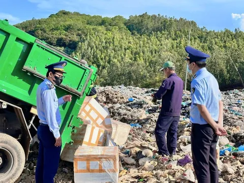 Phát hiện, tiêu hủy 1 tấn chả chay không rõ nguồn gốc, xuất xứ