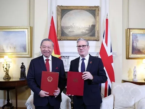 Việt Nam và Anh nâng cấp quan hệ lên Đối tác Chiến lược Toàn diện
