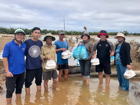 Hãy nhớ, bạn không một mình!