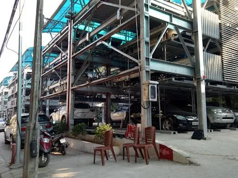 Giải bài toán khó về giao thông tĩnh