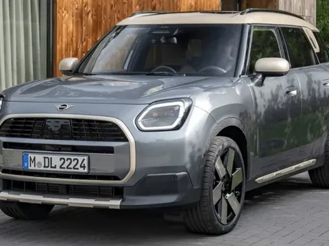 Bảng giá ô tô Mini mới nhất tháng 12/2025 0