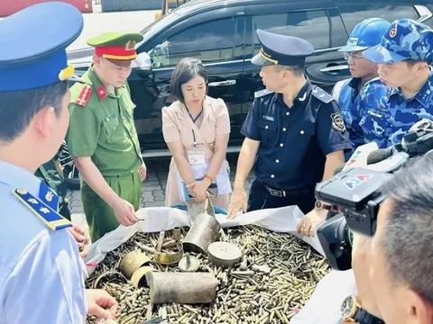 'Nóng' buôn lậu qua đường biển