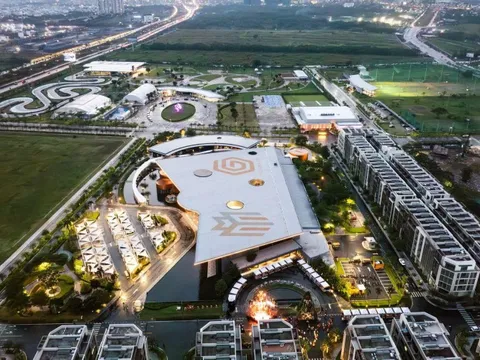 Global Festive - Thắp sáng mùa lễ hội tại The Global City