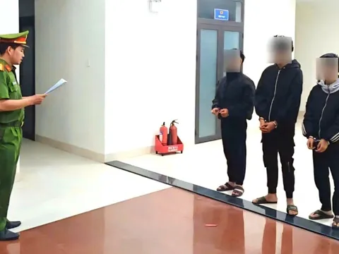 Tạm giữ hình sự 3 đối tượng xâm hại bé gái dưới 16 tuổi