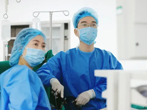 Vinmec Phú Quốc phẫu thuật nội soi xử lý “túi khuyết” tử cung cho người phụ nữ 3 lần mổ đẻ