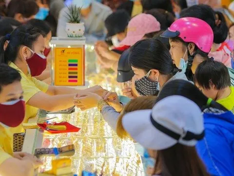 Liệu có kịp vận hành sàn giao dịch vàng trước 10-2 như yêu cầu của Thủ tướng?