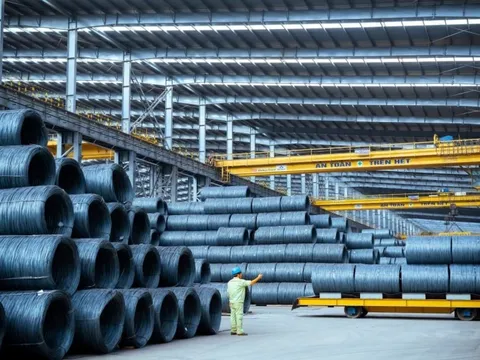 Ngành thép Việt Nam 2025: Sản lượng kỷ lục tương đương 500 tòa Landmark 81, xây nhà máy thép đường sắt cao tốc duy nhất của Đông Nam Á