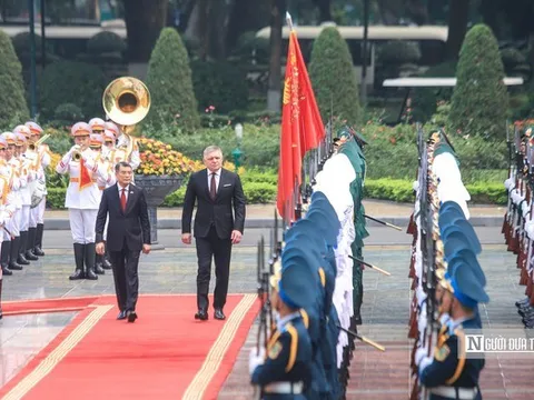 Thủ tướng Lê Minh Hưng chủ trì lễ đón chính thức Thủ tướng Slovakia