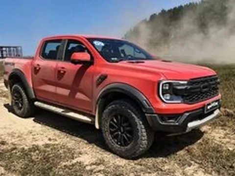Ford Ranger trở lại với động cơ V6, giá Raptor tăng 149 triệu đồng