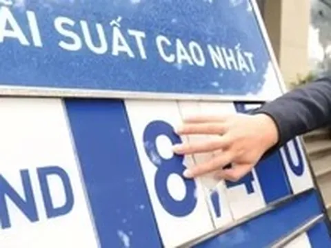 Lãi suất huy động khó hạ nhiệt, điều gì sẽ xảy ra?