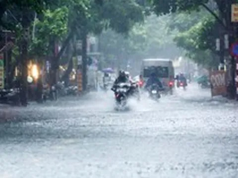 Hai kịch bản đổ bộ của áp thấp nhiệt đới, miền Bắc đối mặt đợt mưa lớn