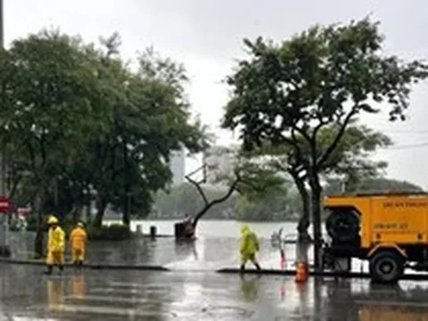 Hà Nội nhiều nơi mưa rất to, chưa ghi nhận ngập úng