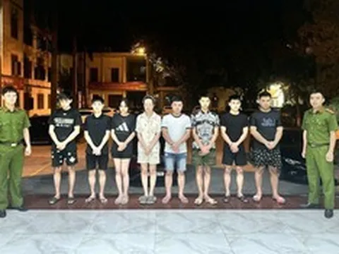 Bắt 7 đối tượng trong đường dây giả danh shipper để lừa đảo