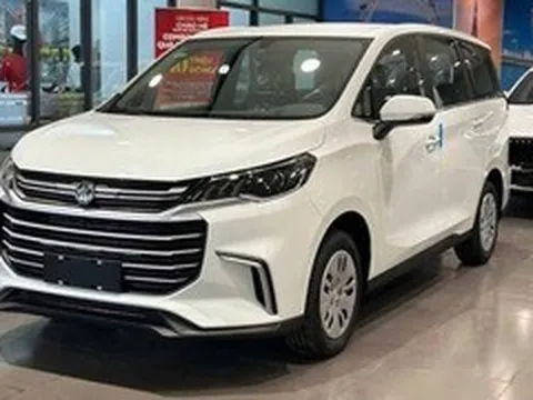 Thị trường ô tô: Nhiều mẫu xe giảm dưới 400 triệu đồng