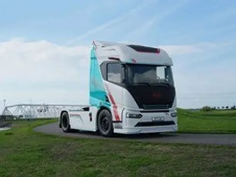Xe tải điện của BYD có tầm hoạt động 600 km, thách thức Tesla Semi