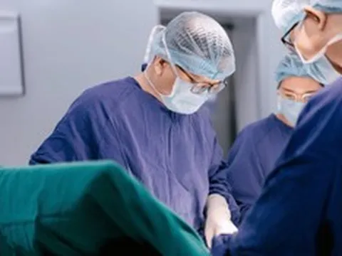 TS.BS Trần Mạnh Linh: Hai thập kỷ đi trước bệnh tật, tìm cơ hội sống khỏe cho phụ nữ