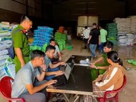 Bị khởi tố vì mua gạo giá rẻ rồi 'phù phép' thành gạo thương hiệu