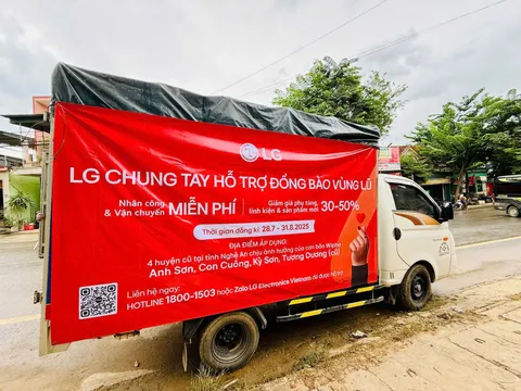 LG hỗ trợ sửa chữa thiết bị điện tử cho người dân vùng lũ tại Nghệ An và Điện Biên