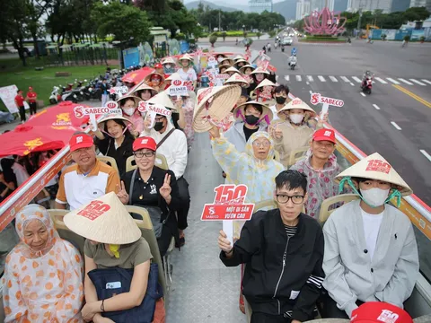 Người dân Thành phố Quy Nhơn tham gia “Hành Trình Di Sản”, cùng đề cao tinh thần đoàn kết và sẻ chia